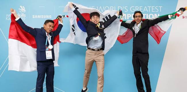 Alumni SMK Negeri 4 Bandung Sabet Medali Perak di WorldSkills Competition 2019